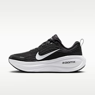 Nike Vomero Nike ZoomX. Nike TR